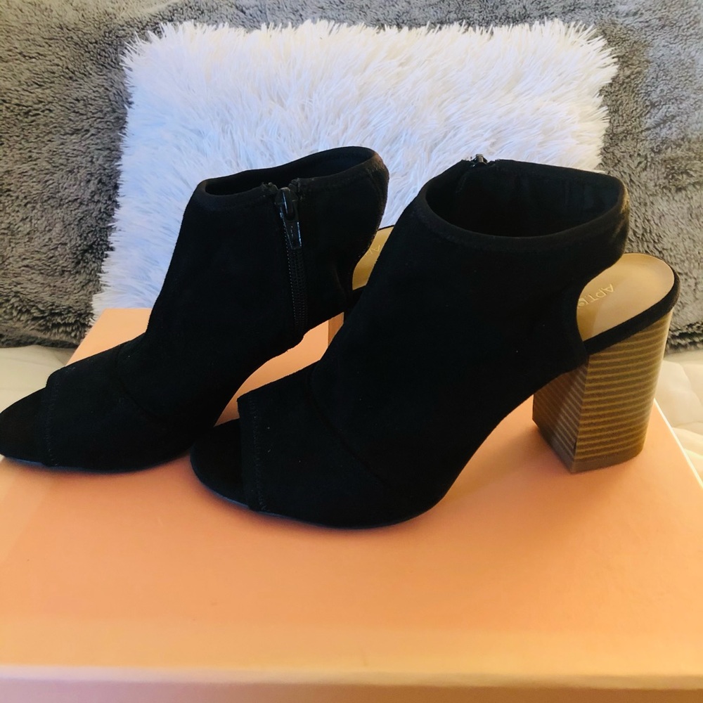 Open toe heel